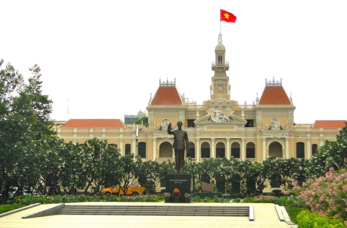 Tượng đài Hồ Chí Minh tại Quảng trường - Phố đi bộ Nguyễn Huệ, Thành phố Hồ Chí Minh. (Ảnh: Trần Thanh Nam)
