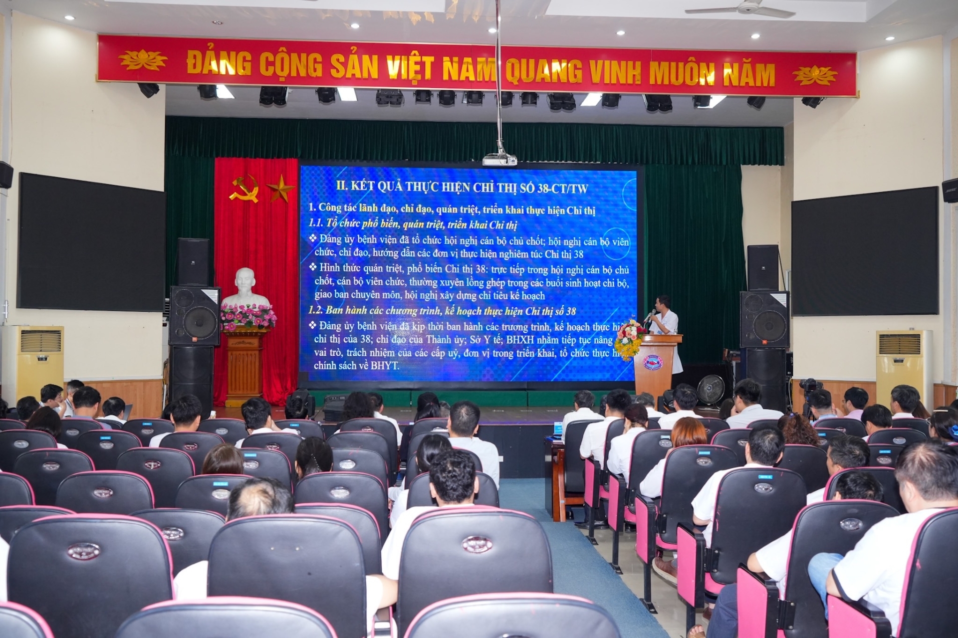 Đoàn công tác khảo sát thực tế tại Bệnh viên hữu nghị Việt - Tiệp.
