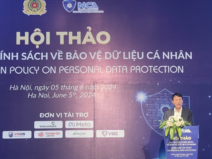Thượng tướng Lương Tam Quang, Ủy viên Trung ương Đảng, Thứ trưởng Bộ Công an, Chủ tịch Hiệp hội An ninh mạng quốc gia phát biểu tại hội thảo.