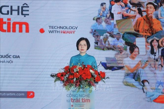 Tổng Giám đốc TTXVN Vũ Việt Trang phát biểu khai mạc. (Ảnh: TTXVN)
