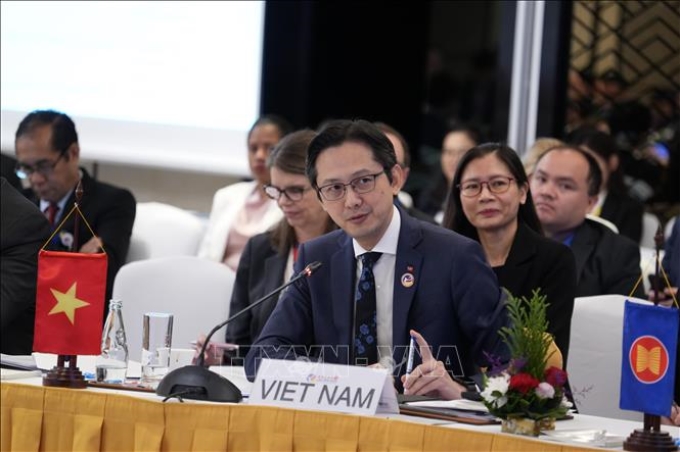 Thứ trưởng Ngoại giao Đỗ Hùng Việt, Trưởng SOM ASEAN Việt Nam tham dự các Hội nghị SOM ASEAN+3, Cấp cao Đông Á (EAS) và Diễn đàn Khu vực ASEAN (ARF). (Ảnh: TTXVN)