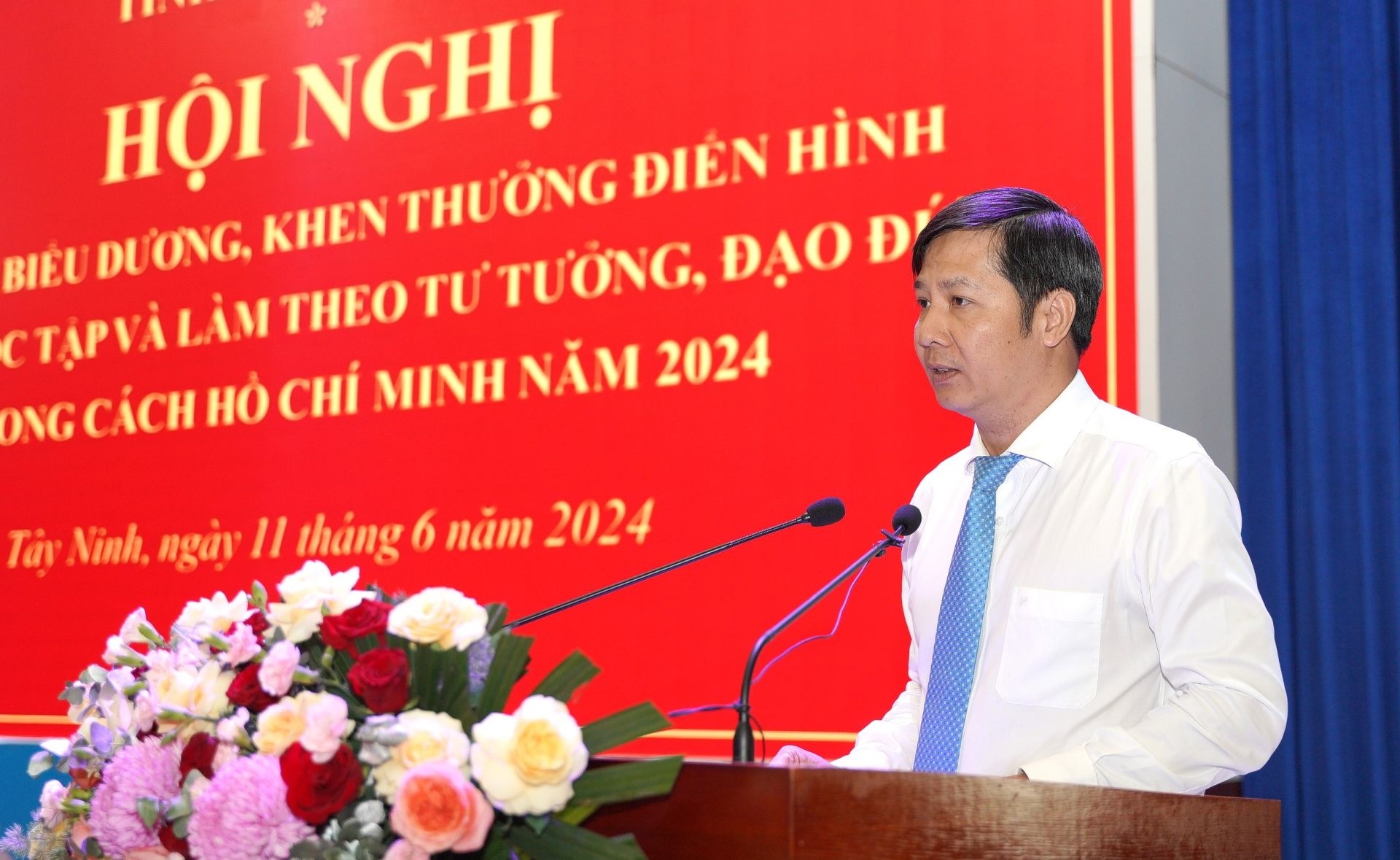 Bí thư Tỉnh uỷ, Chủ tịch HĐND tỉnh Nguyễn Thành Tâm phát biểu kết luận hội nghị.