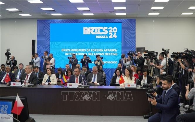 Thứ trưởng Ngoại giao Nguyễn Minh Hằng dẫn đầu Đoàn Việt Nam tham dự phiên Đối thoại BRICS với các nước đang phát triển, tại thành phố Nizhny Novgorod, Nga. Ảnh: TTXVN