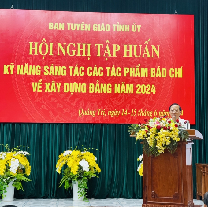 Đồng chí Hồ Đại Nam, Trưởng Ban Tuyên giáo Tỉnh ủy Quảng Trị phát biểu.