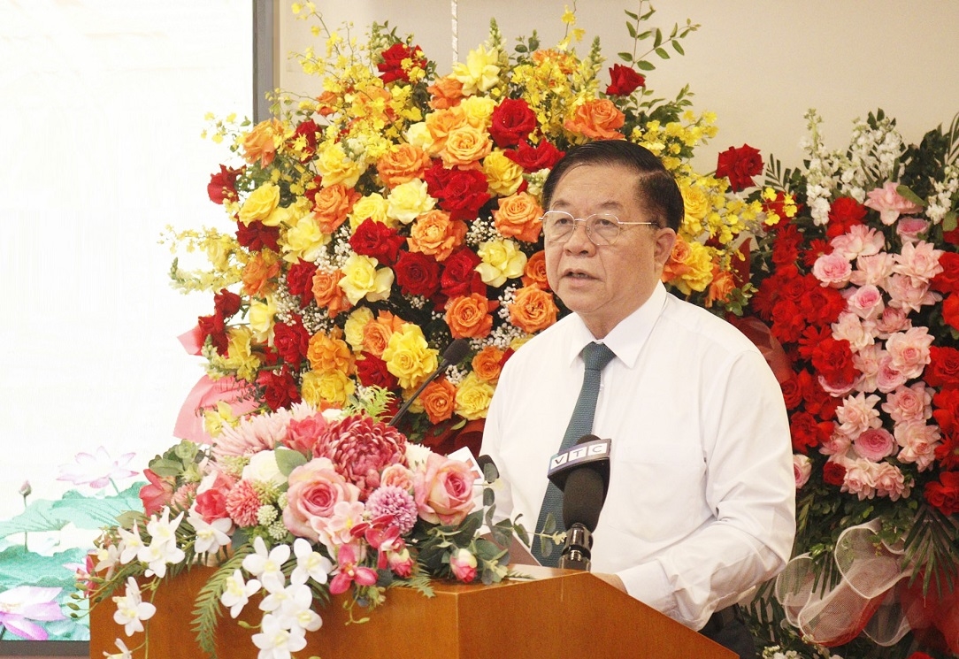 Đồng chí Nguyễn Trọng Nghĩa phát biểu chúc mừng TTXVN nhân Ngày Báo chí Cách mạng Việt Nam.