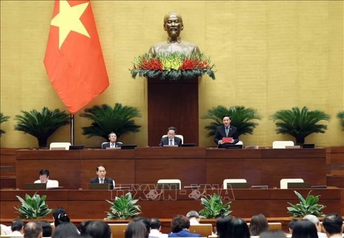 Phó Chủ tịch Quốc hội Trần Quang Phương điều hành phiên họp. Ảnh: An Đăng/TTXVN