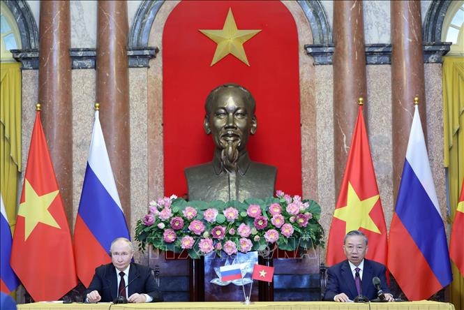 Chủ tịch nước Tô Lâm và Tổng thống Liên bang Nga Vladimir Putin tại cuộc họp báo chung. Ảnh: Nhan Sáng/TTXVN