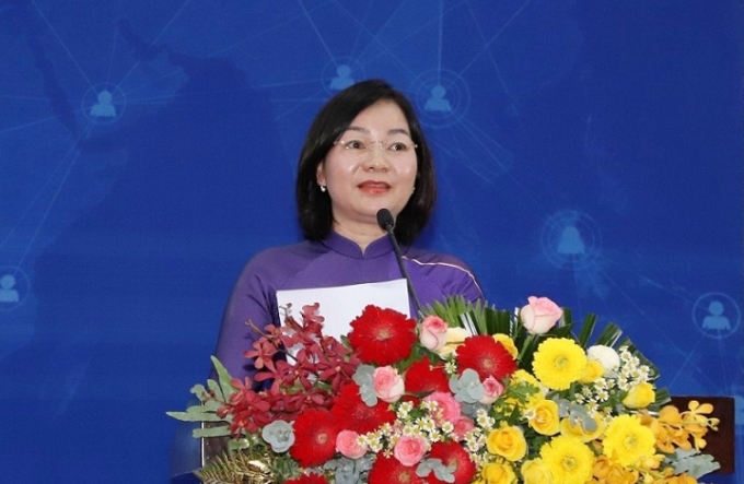 Đồng chí Trương Thị Bích Hạnh, Uỷ viên Thường vụ, Trưởng ban Tuyên giáo Tỉnh ủy Bình Dương phát biểu.