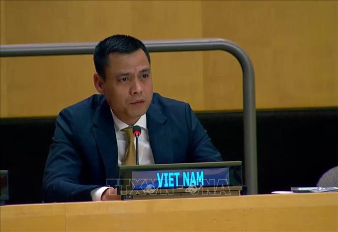 Đại sứ Đặng Hoàng Giang, Trưởng Phái đoàn Thường trực Việt Nam tại LHQ, phát biểu tại Phiên họp. (Ảnh: TTXVN)