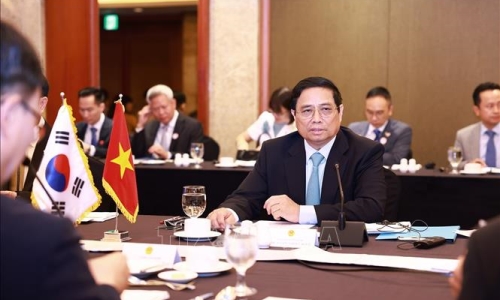 Thủ tướng Phạm Minh Chính tọa đàm với chuyên gia, nhà khoa học Hàn Quốc