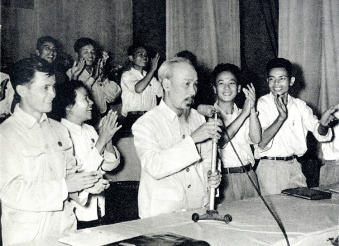 Chủ tịch Hồ Chí Minh căn dặn thanh niên tại Đại hội đại biểu toàn quốc Đoàn Thanh niên cứu quốc lần thứ 2, năm 1956. (Ảnh tư liệu: TTXVN)