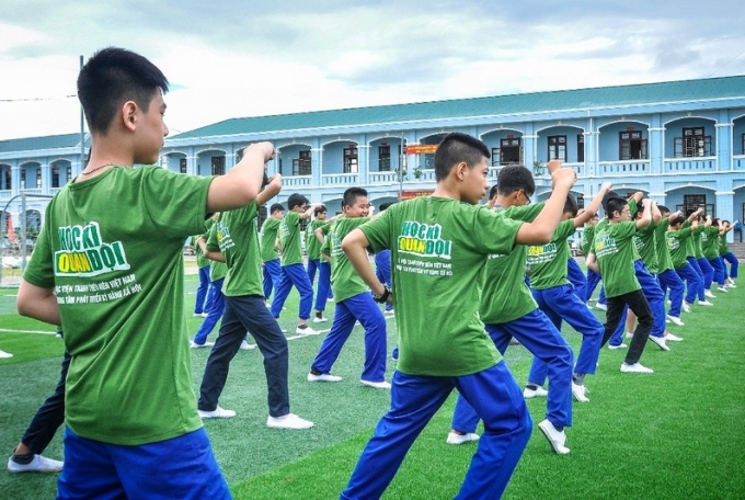 Học sinh tham gia Trại hè Học kỳ quân đội.