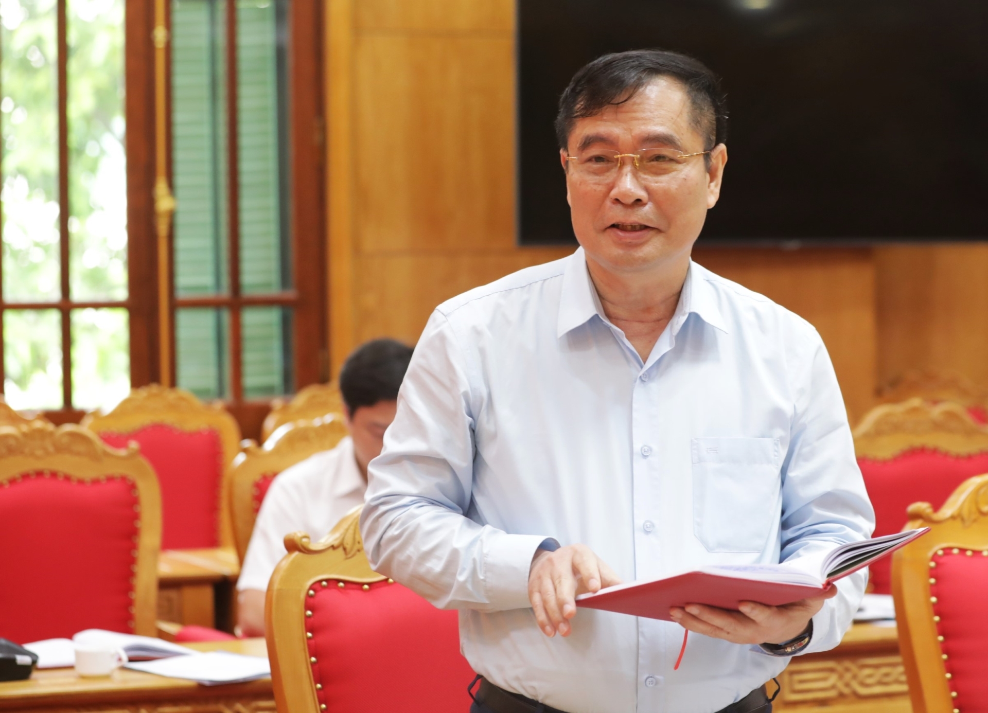 Phó Trưởng ban Tuyên giáo Trung ương Phan Xuân Thủy phát biểu tại buổi làm việc.