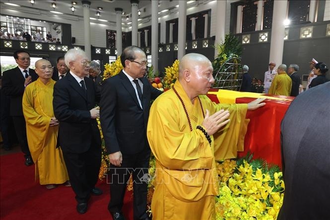 Đoàn Ủy ban Trung ương Mặt trận Tổ quốc Việt Nam kính viếng Tổng Bí thư Nguyễn Phú Trọng.