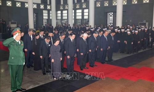 Đoàn Chủ tịch nước viếng Tổng Bí thư Nguyễn Phú Trọng