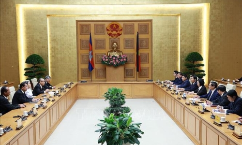 Thủ tướng Chính phủ Phạm Minh Chính gặp Chủ tịch Thượng viện Campuchia Hun Sen