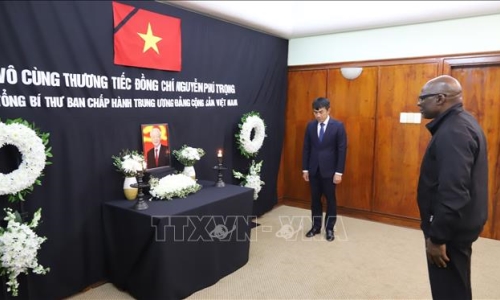 Đảng cầm quyền Nam Phi gửi thông điệp chia buồn trong lễ viếng Tổng Bí thư Nguyễn Phú Trọng