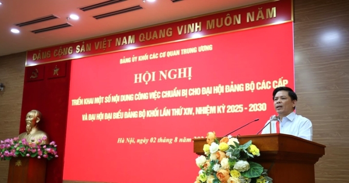 Đồng chí Nguyễn Văn Thể, Ủy viên Trung ương Đảng, Bí thư Đảng ủy Khối phát biểu tại Hội nghị.