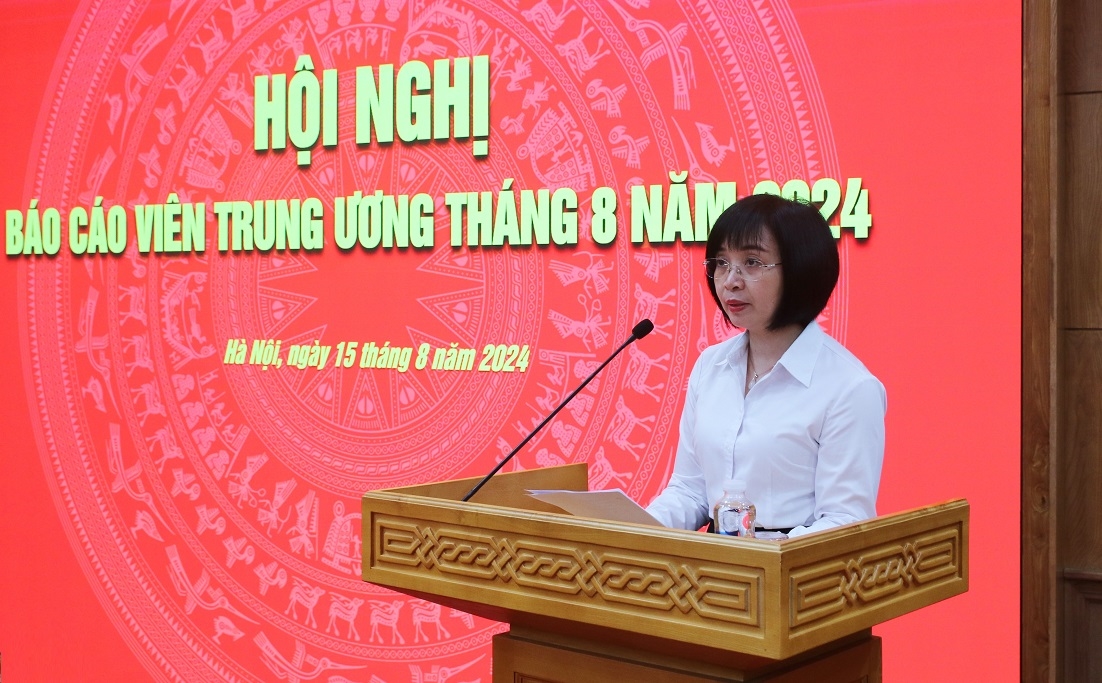 Đồng chí Đỗ Phương Thảo, Giám đốc Trung tâm Thông tin công tác tuyên giáo, Ban Tuyên giáo Trung ương phát biểu khai mạc Hội nghị.