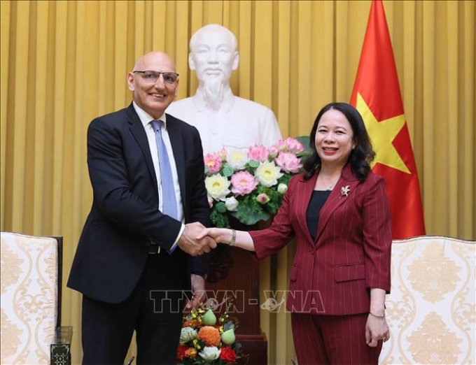 Phó Chủ tịch nước Võ Thị Ánh Xuân tiếp ông Elchin Amirbayov, Đặc phái viên của Tổng thống Azerbaijan. (Ảnh: TTXVN)