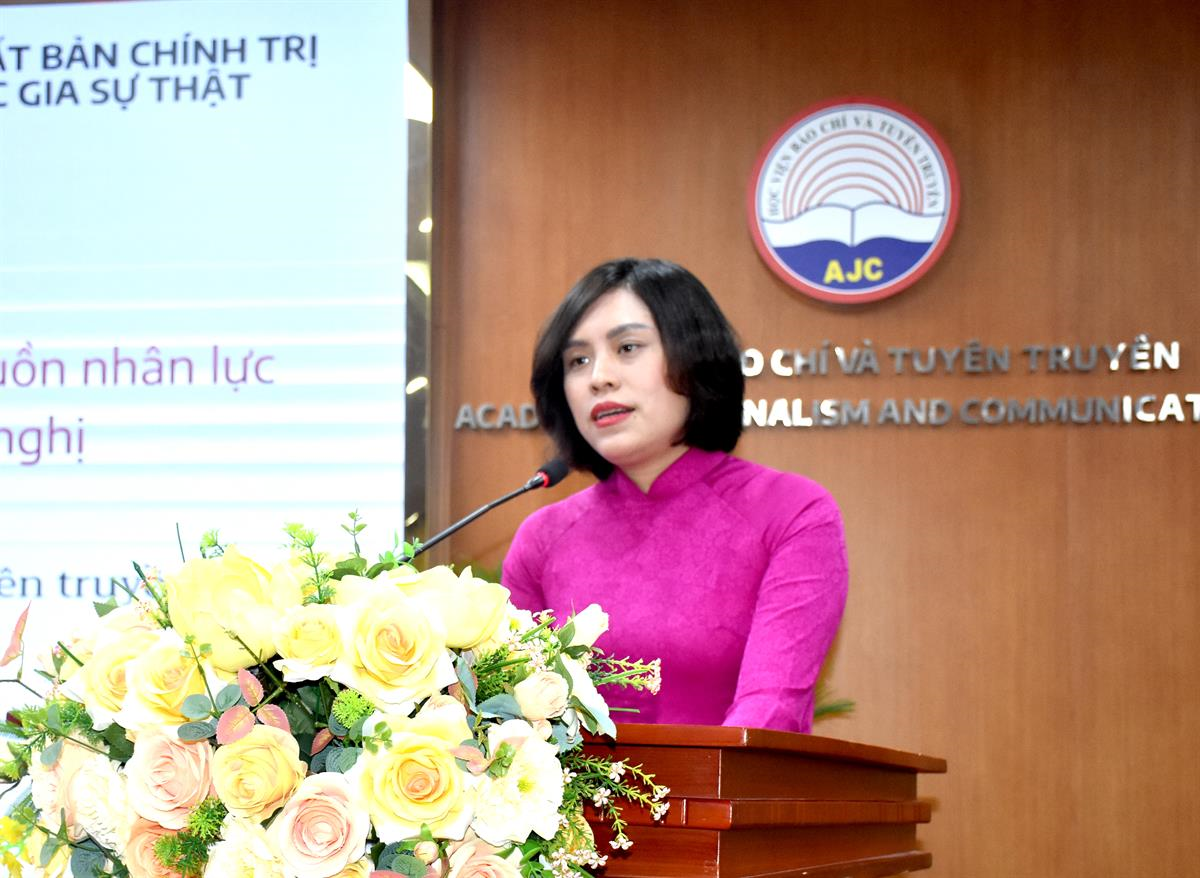 TS. Vũ Thùy Dương, Trưởng Khoa Xuất bản, Học viện Báo chí và Tuyên truyền tham luận: “Thực trạng công tác đào tạo, bồi dưỡng nguồn nhân lực ngành xuất bản, phát hành và một số kiến nghị”.