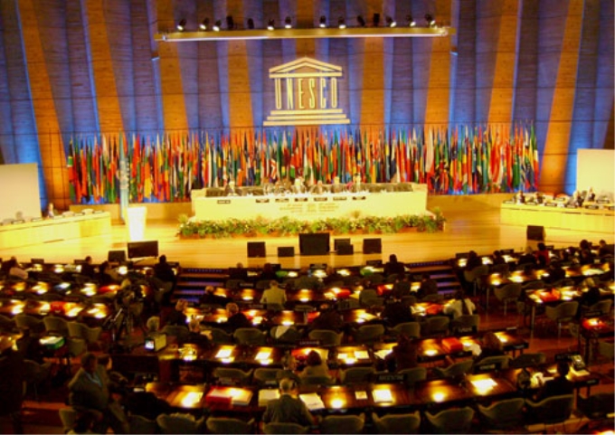 Việt Nam đã được bầu là ủy viên Hội đồng Chấp hành của UNESCO nhiệm kỳ 2009-2013, với số phiếu rất cao