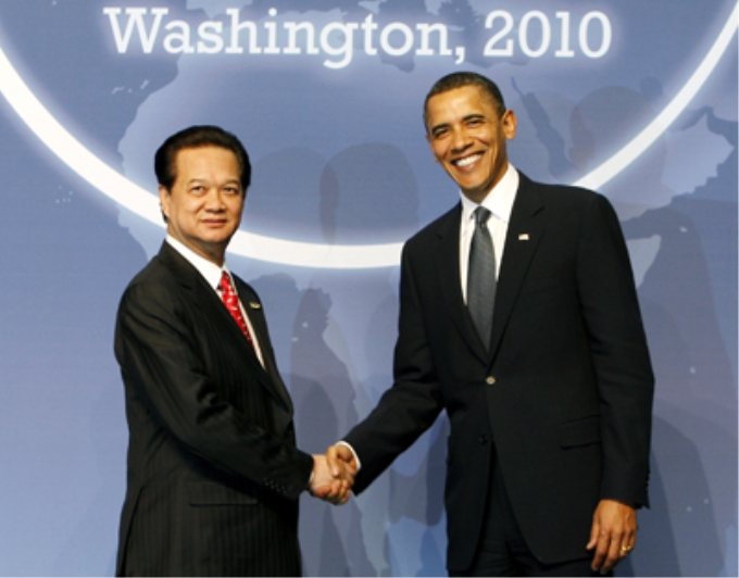 Tổng thống Hoa Kỳ Obama đón tiếp Thủ tướng Nguyễn Tấn Dũng đến dự Hội nghị cấp cao về an ninh hạt nhân