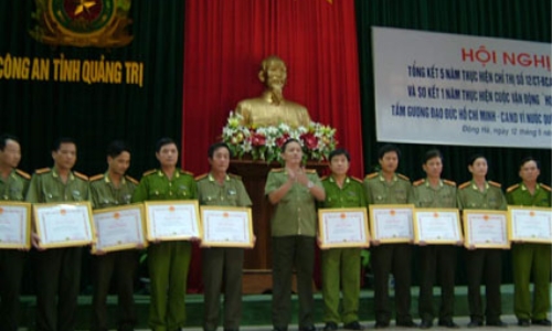 Ban Chỉ đạo Cuộc vận động Tỉnh ủy Quảng Trị với phương châm: Tập trung và hiệu quả