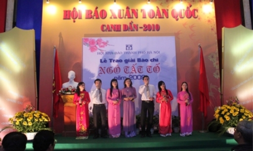 Hội Nhà báo Hà Nội trao giải thưởng Báo chí Ngô Tất Tố