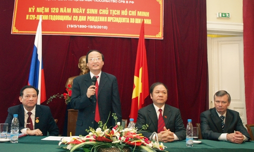 Kỷ niệm ngày sinh Chủ tịch Hồ Chí Minh tại Nga